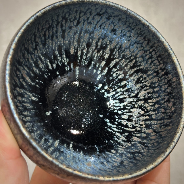 張建華｜南浦窯｜100cc 積碳位窯變藍 黑底銀斑斂口缽缽盞 ZJH020