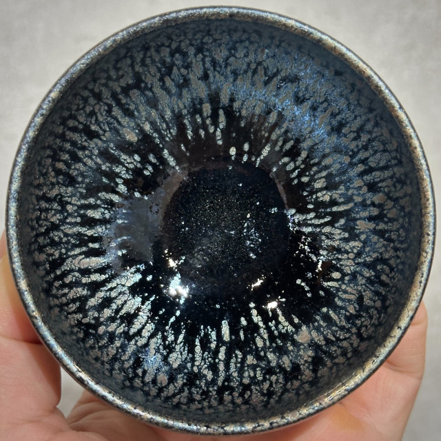 張建華｜南浦窯｜100cc 積碳位窯變藍 黑底銀斑斂口缽缽盞 ZJH020