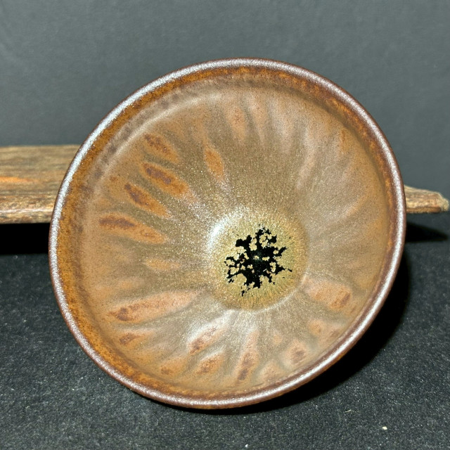 徐偉｜昔瑤龍窯｜柿紅珊瑚斑束口盞 SW032