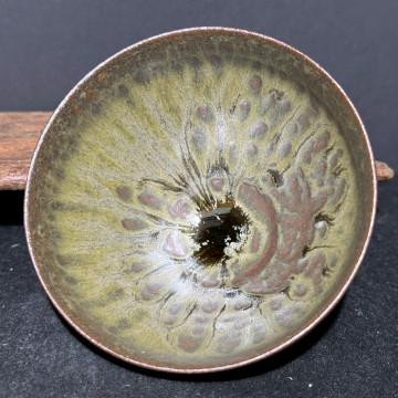 嚴柳忠｜樂盞堂｜茶末珊瑚斑束口盞 YLZ067