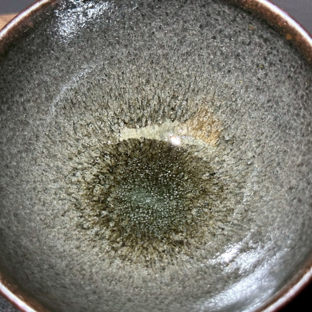 徐偉｜昔瑤龍窯｜灰貝芝麻滴斂口盞 SW059