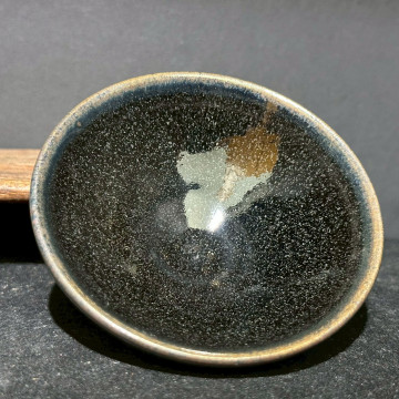 葉福生｜江南一葉盞｜黑釉蝦青斂口盞 YFS034