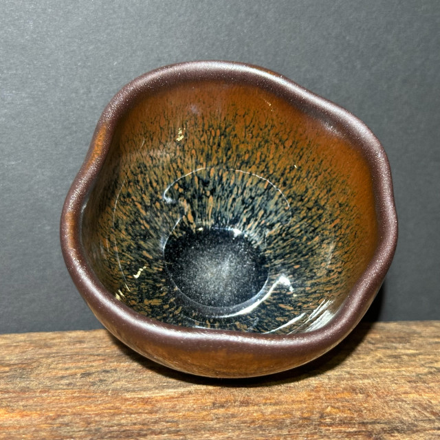 潘勇靜｜金兔毫花型手捏盞 PUG019｜樂盞堂