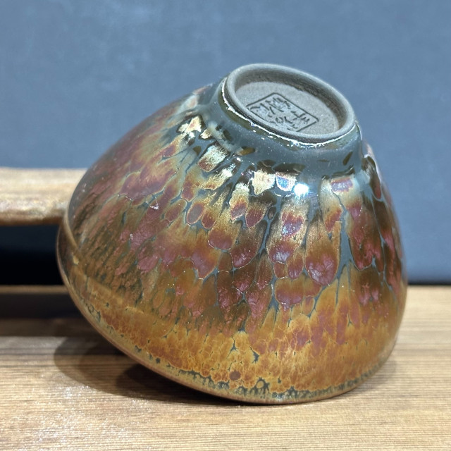 建盞彩金油滴｜70cc 全包釉束口盞 薄胎手拉胚