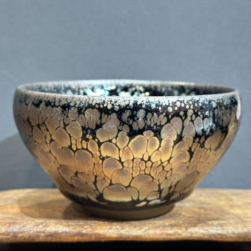 建盞彩金油滴｜80cc 斂口缽缽盞 手拉胚