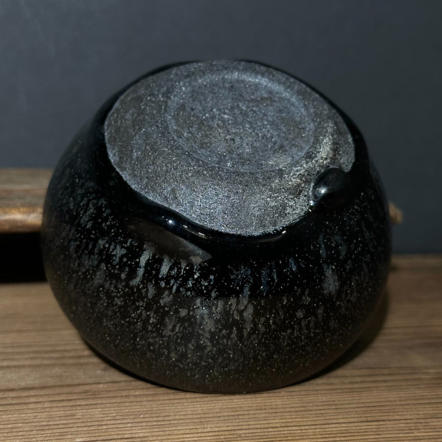 張建華｜南浦窯｜110cc 積碳位 黑底銀斑斂口缽缽盞 ZJH005