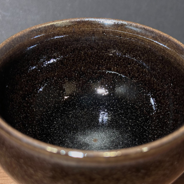 葉福生｜江南一葉盞｜150cc 黑釉玉化芝麻斑束口盞 YFS041