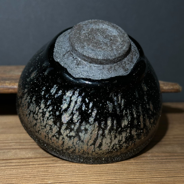 張建華｜南浦窯｜110cc 積碳位 黑底銀斑束口盞 ZJH015
