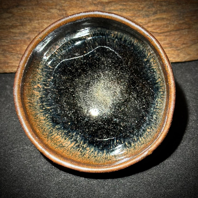 潘勇靜｜金兔毫手捏盞 侘木星痕 PUG003｜樂盞堂